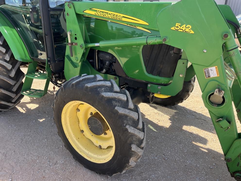 Image for 2006 John Deere 5525