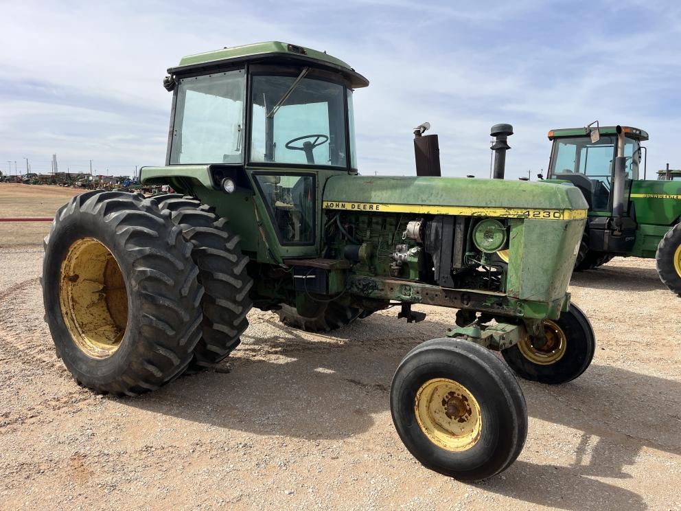 Image for 1975 John Deere 4230
