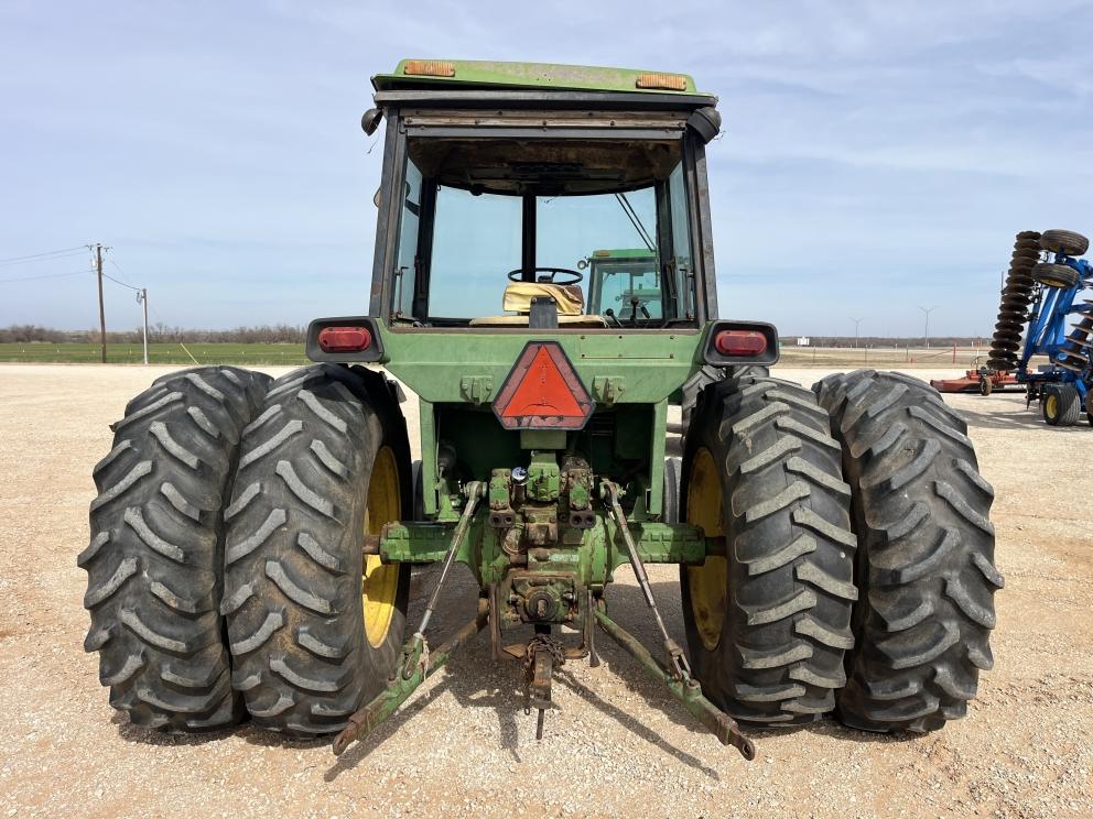 Image for 1975 John Deere 4230