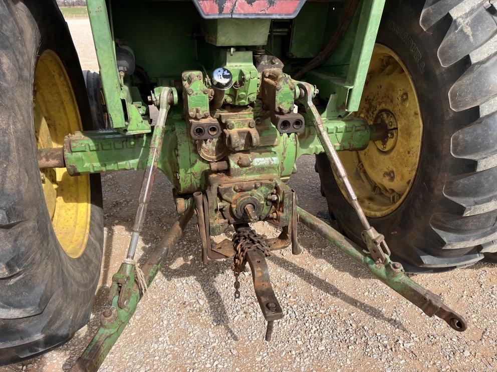 Image for 1975 John Deere 4230