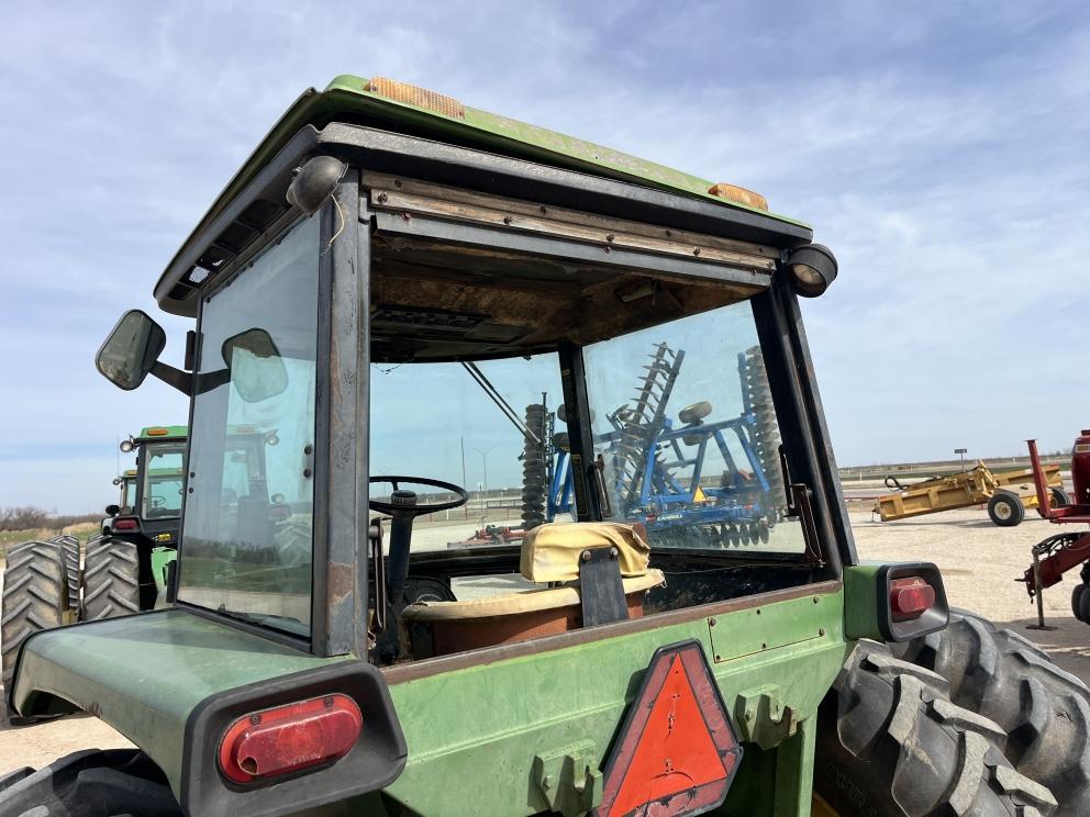 Image for 1975 John Deere 4230