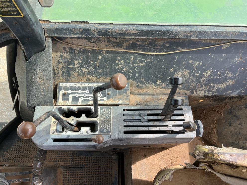 Image for 1975 John Deere 4230