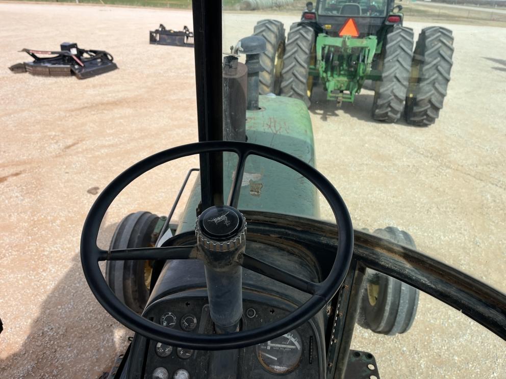 Image for 1975 John Deere 4230