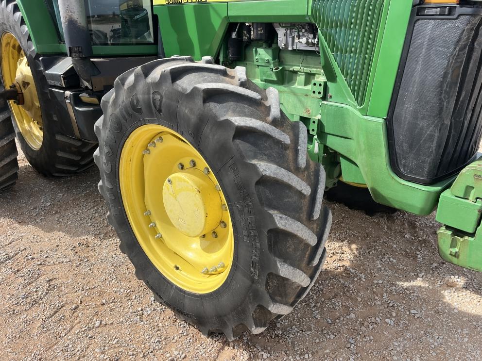 Image for 1999 John Deere 8400