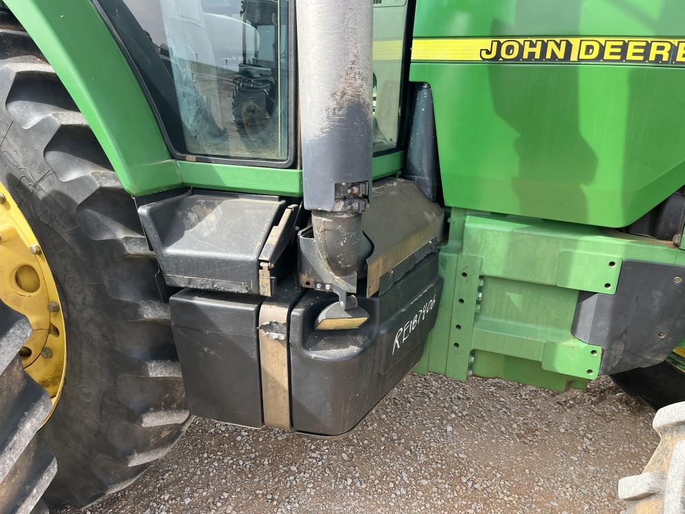 Image for 1999 John Deere 8400