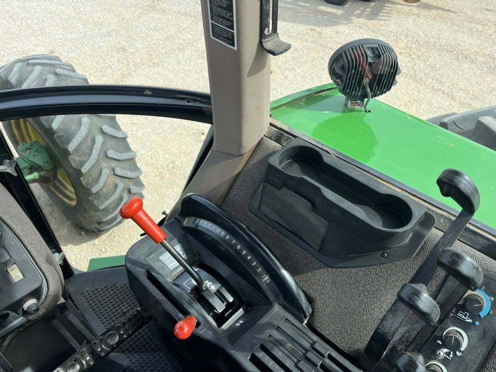 Image for 1993 John Deere 4960