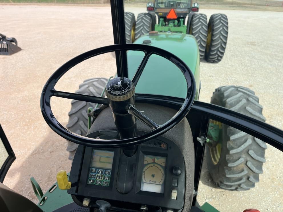 Image for 1993 John Deere 4960