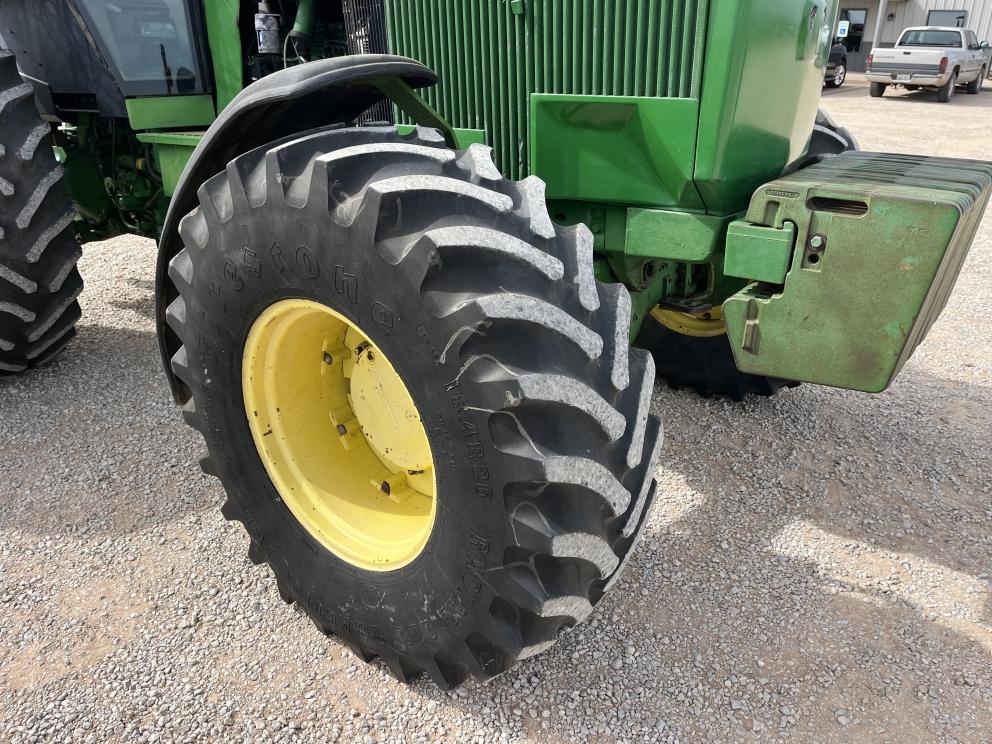 Image for 1991 John Deere 4955
