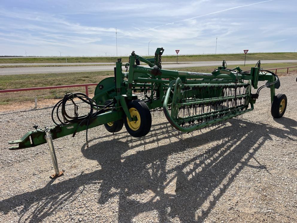 Image for 2004 John Deere 705