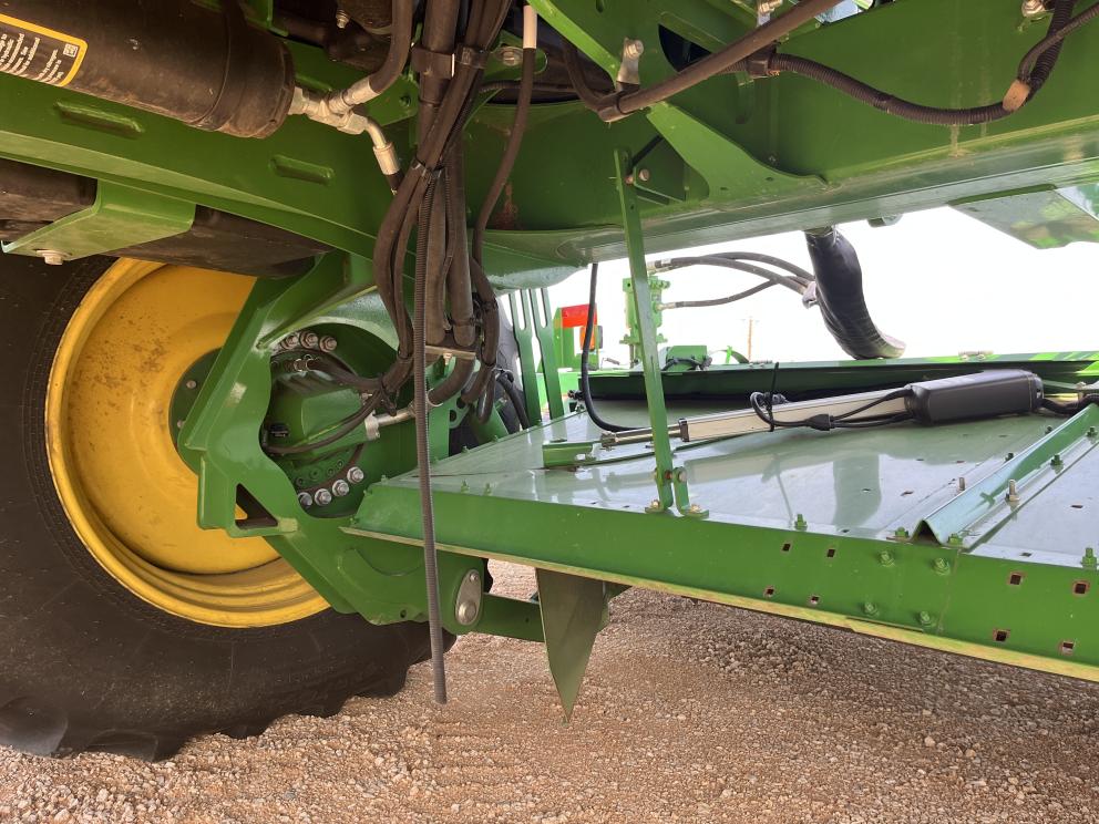 Image for 2023 John Deere W235R