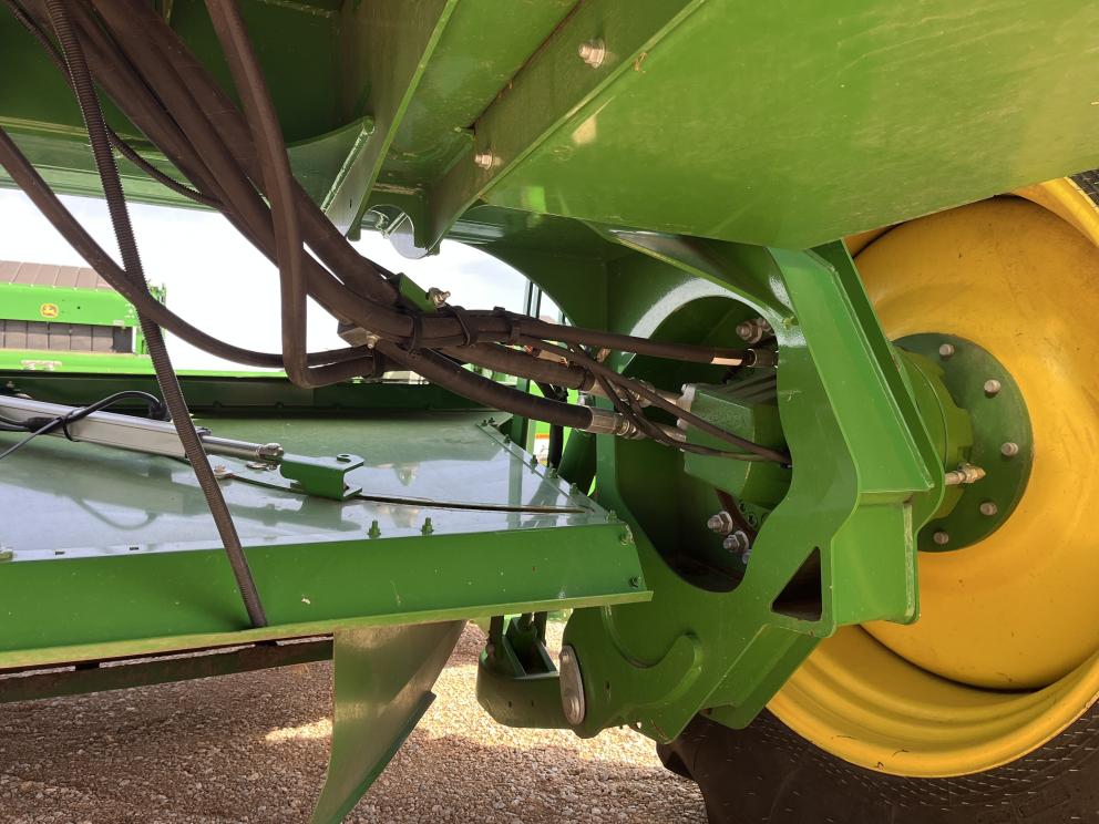 Image for 2023 John Deere W235R