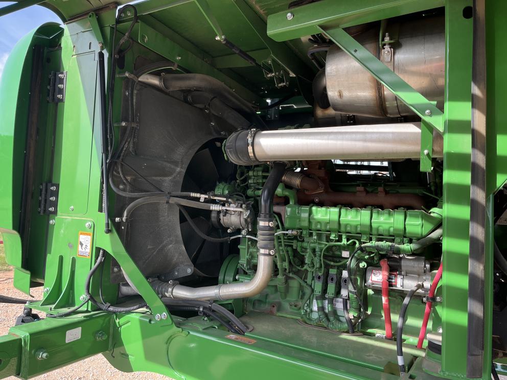 Image for 2023 John Deere W235R