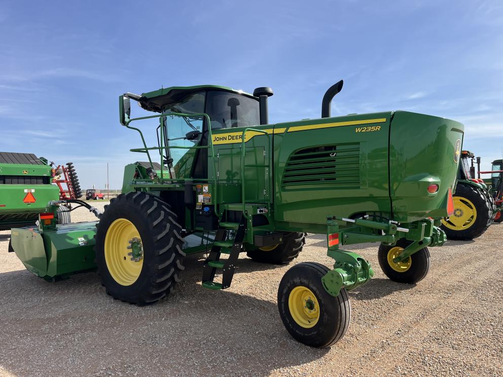 Image for 2023 John Deere W235R
