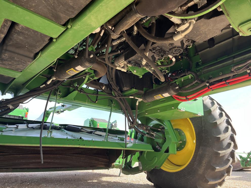 Image for 2023 John Deere W235R