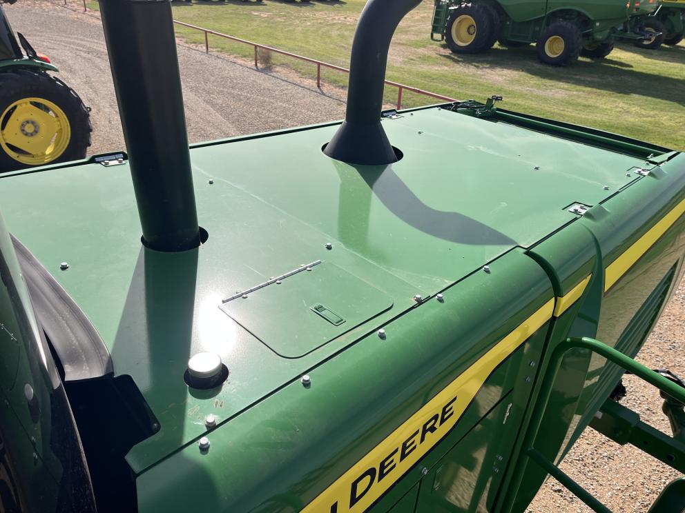 Image for 2023 John Deere W235R