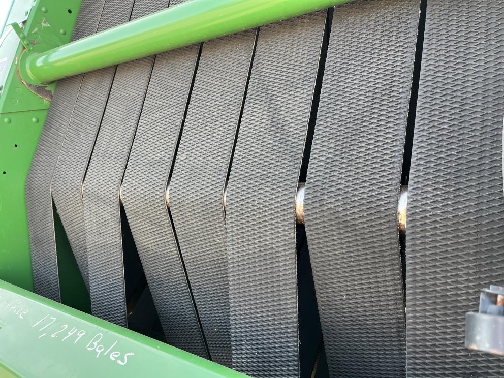 Image for 2015 John Deere 569