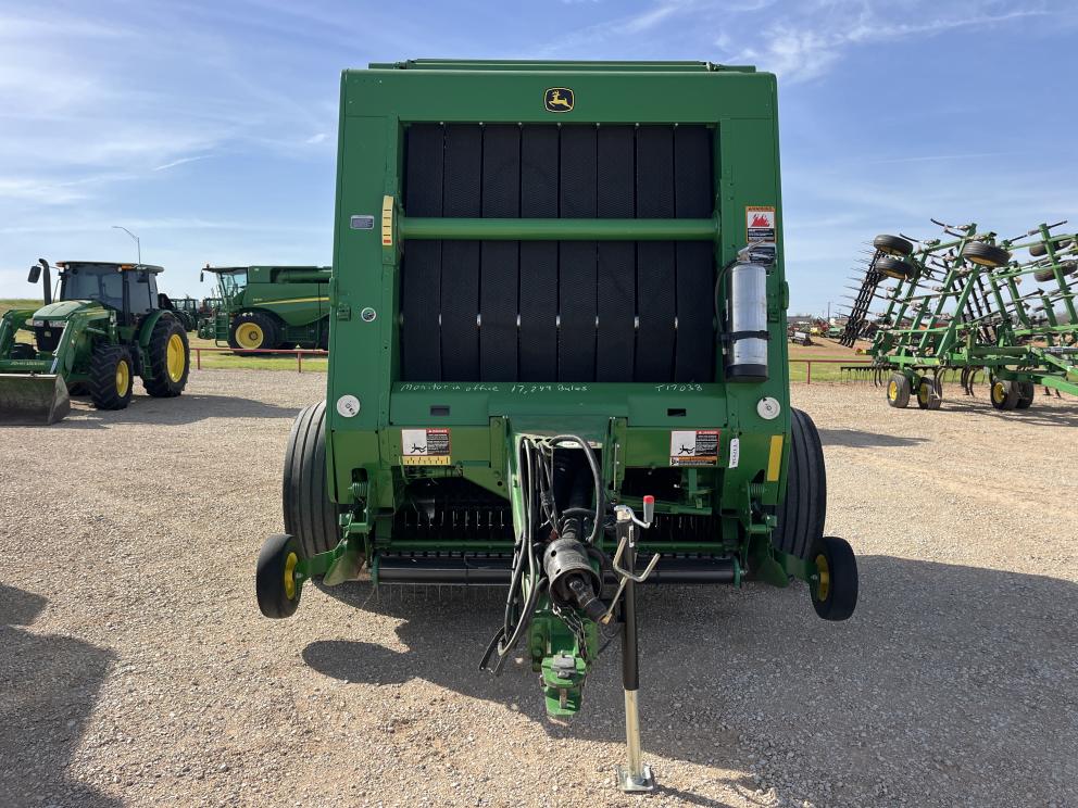 Image for 2015 John Deere 569