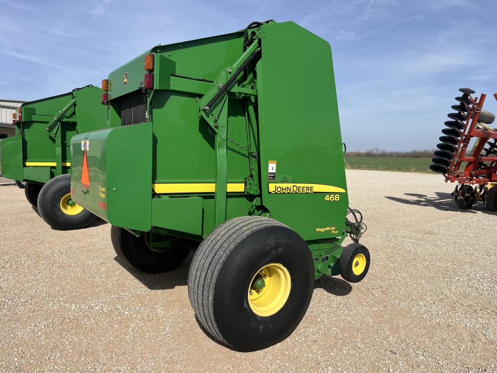 Image for 2010 John Deere 468