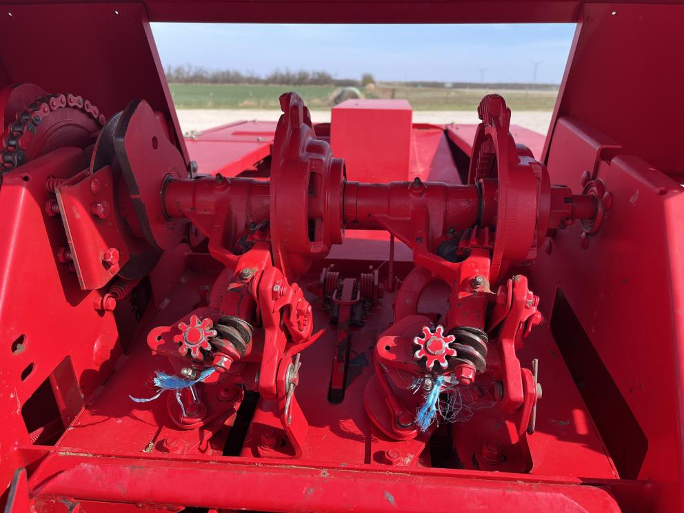 Image for 2011 Massey Ferguson 1839