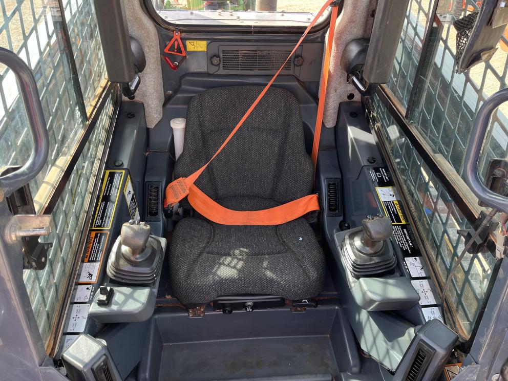 Image for 2019 John Deere 333G