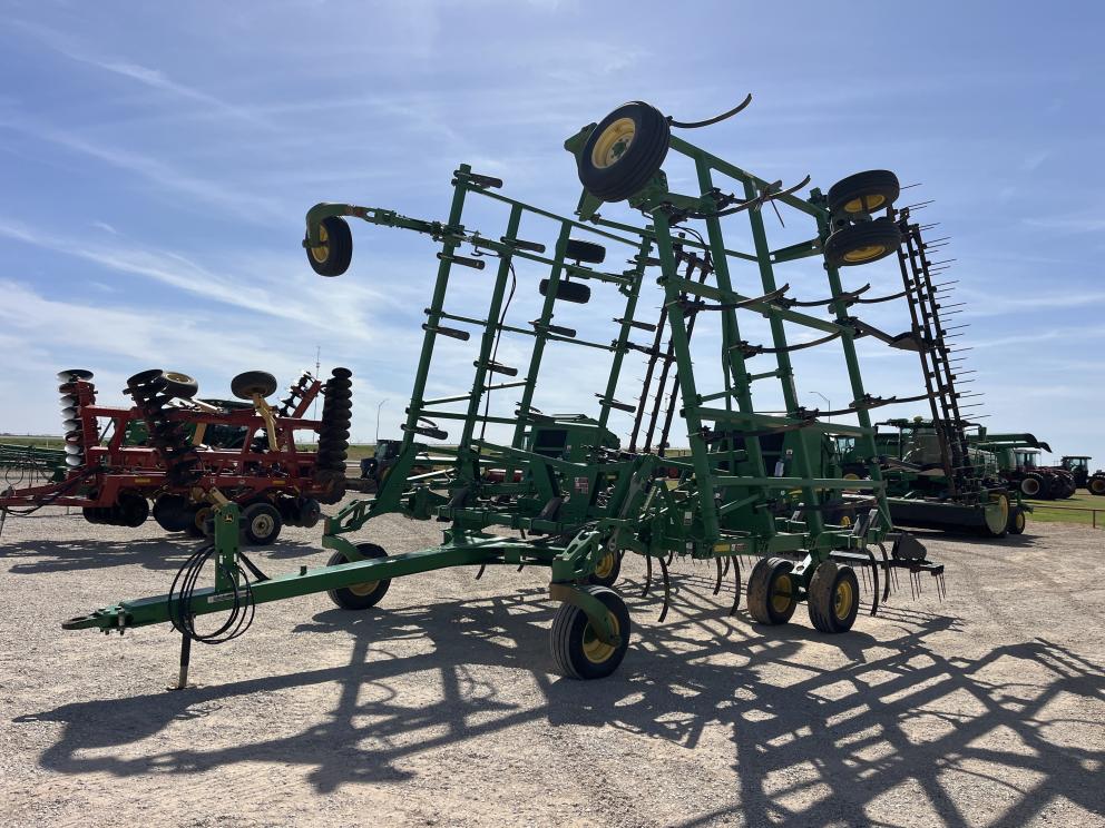 Image for 2014 John Deere 2410