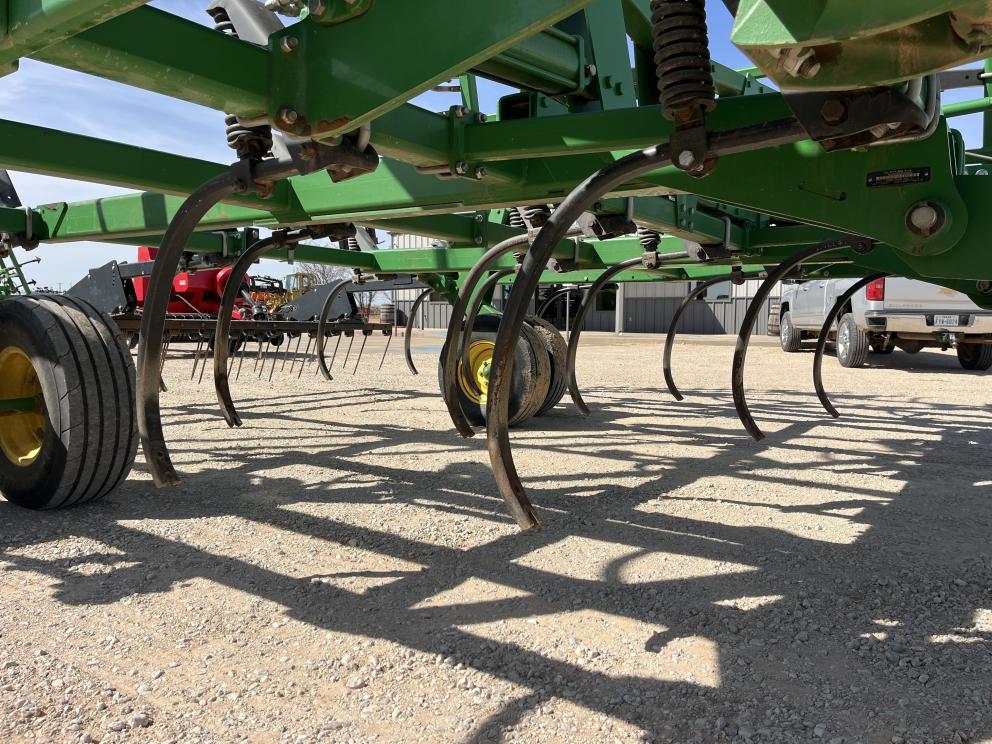 Image for 2014 John Deere 2410