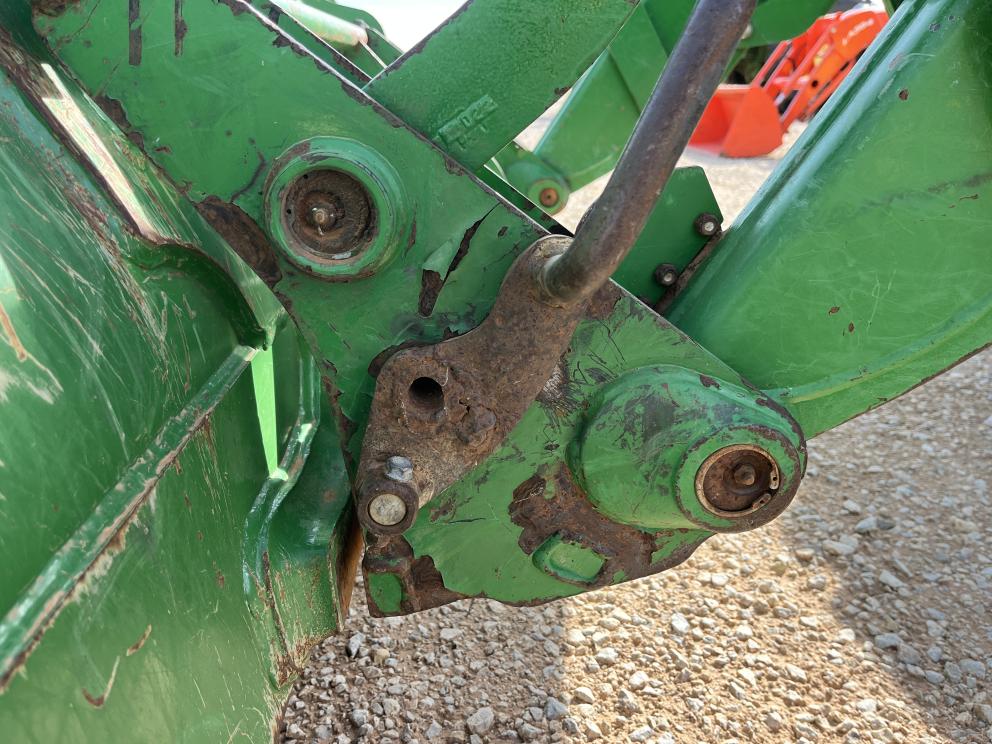 Image for 2022 John Deere 6105E