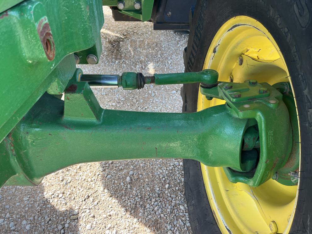 Image for 2022 John Deere 6105E