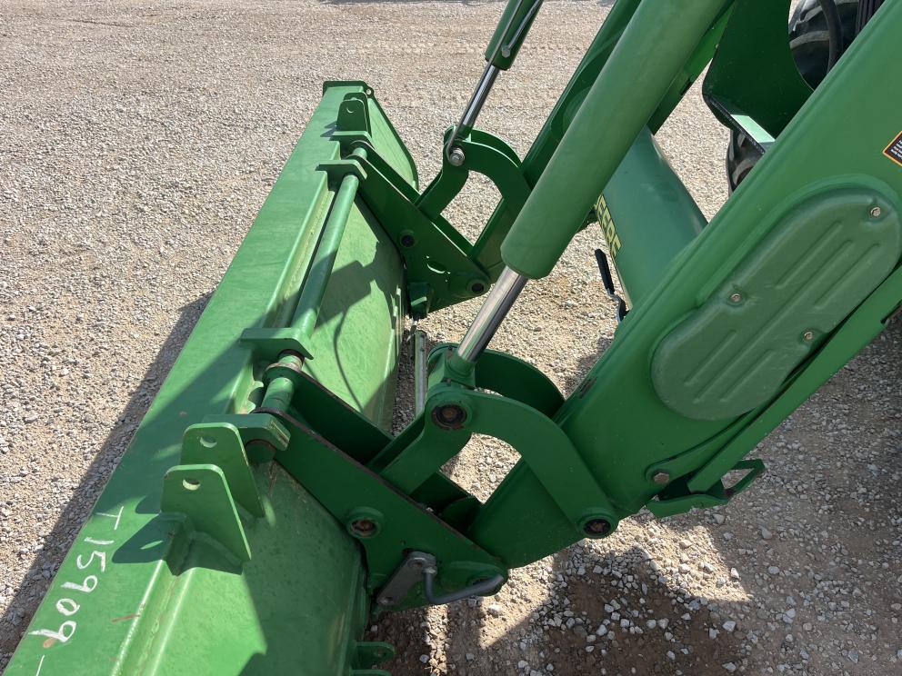 Image for 2011 John Deere 7200R