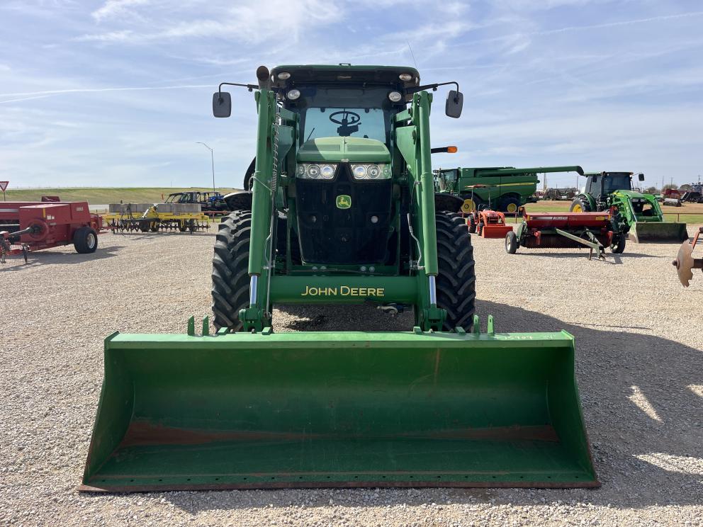 Image for 2011 John Deere 7200R
