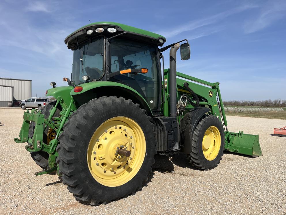 Image for 2011 John Deere 7200R
