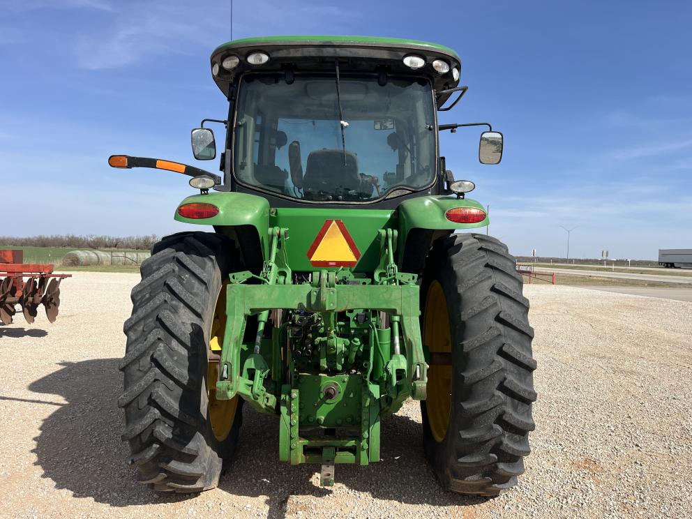Image for 2011 John Deere 7200R