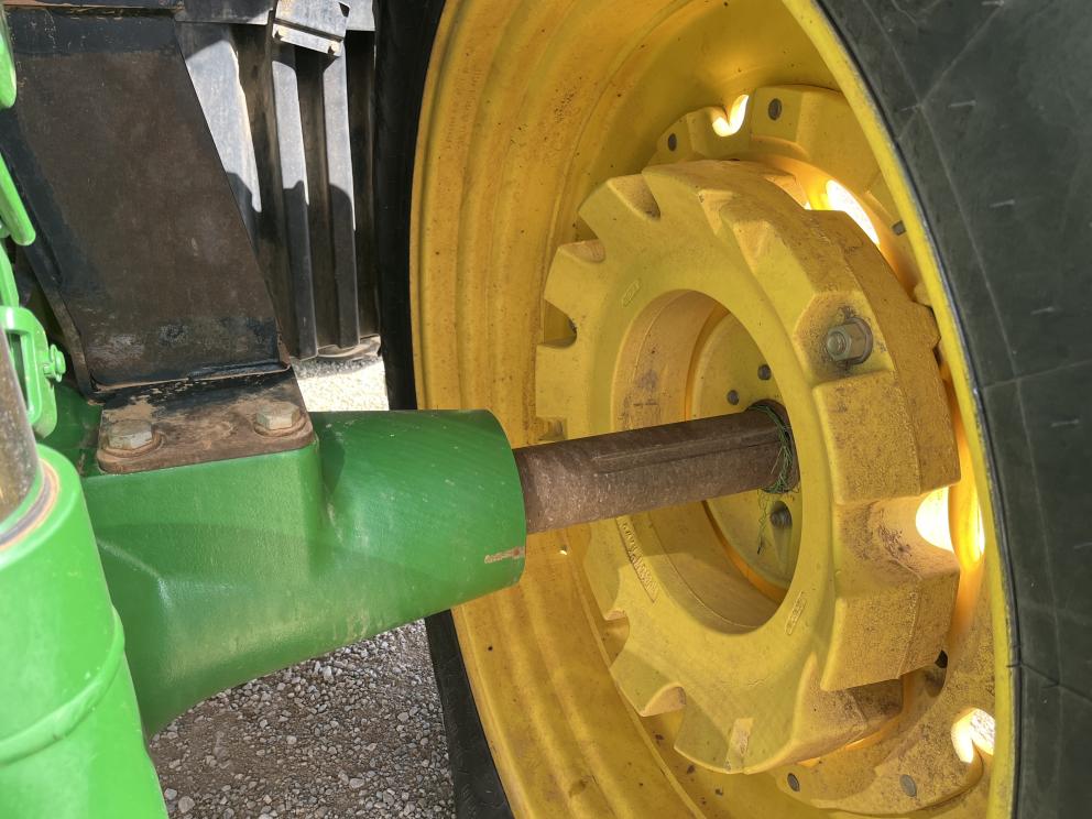 Image for 2011 John Deere 7200R