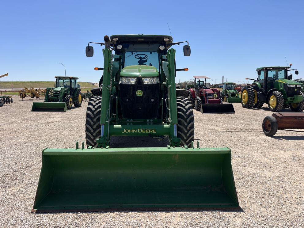 Image for 2011 John Deere 7200R