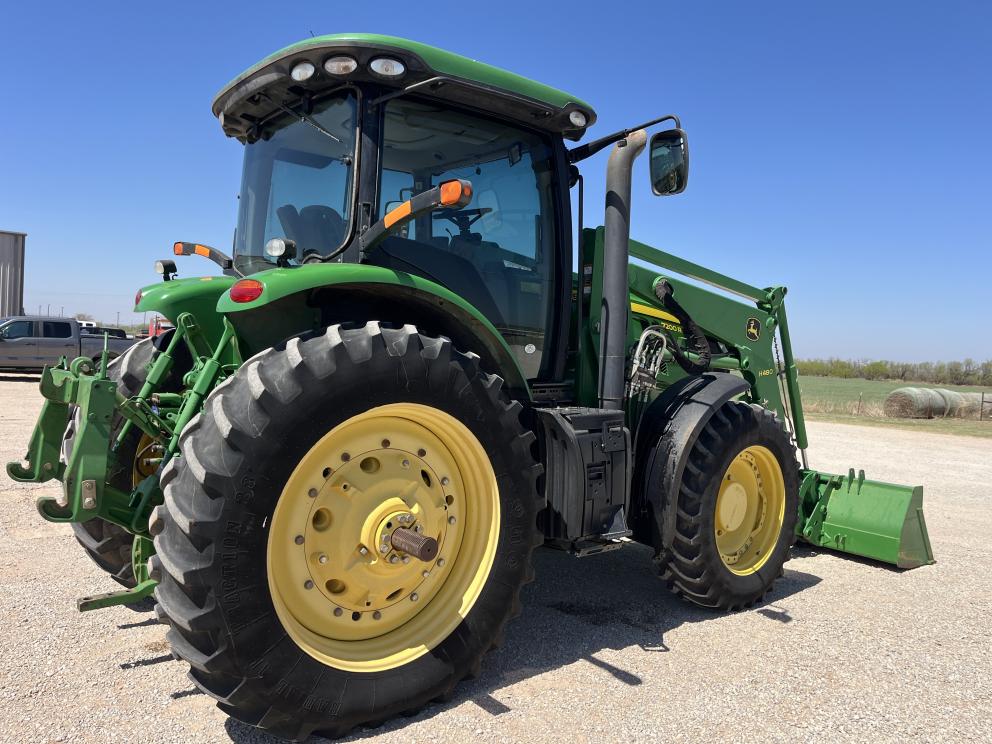 Image for 2011 John Deere 7200R