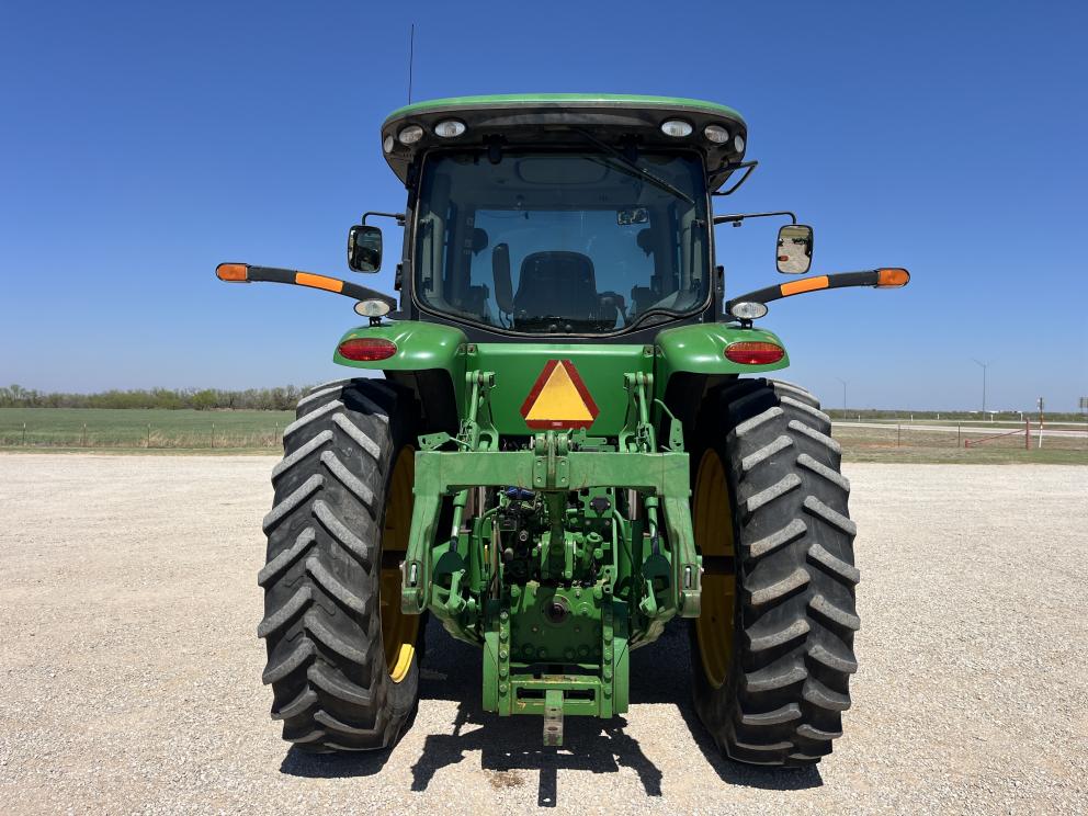 Image for 2011 John Deere 7200R