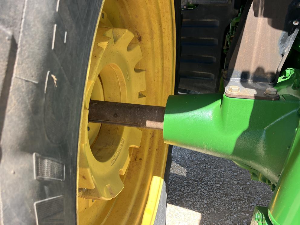 Image for 2011 John Deere 7200R