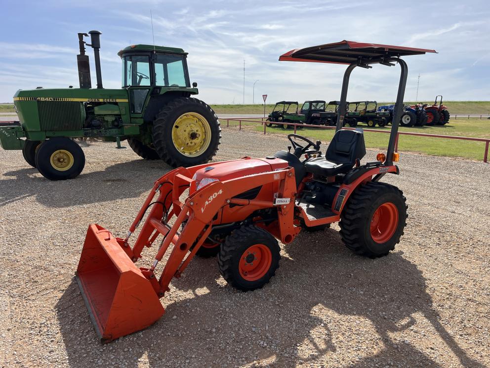 Image for 2015 Kubota B2320HSD