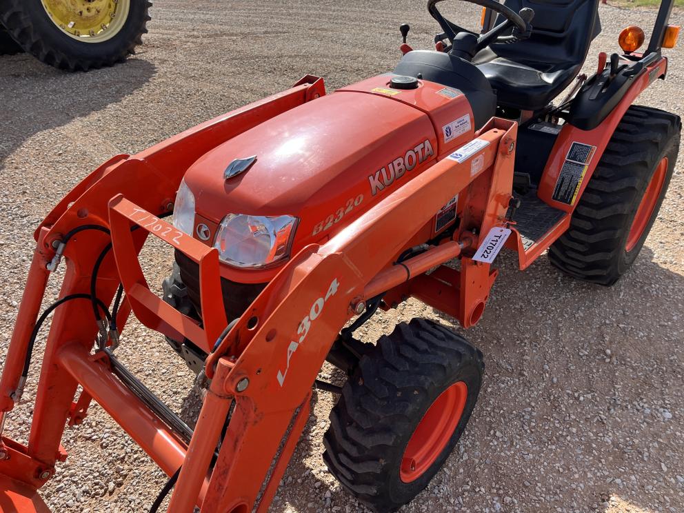 Image for 2015 Kubota B2320HSD