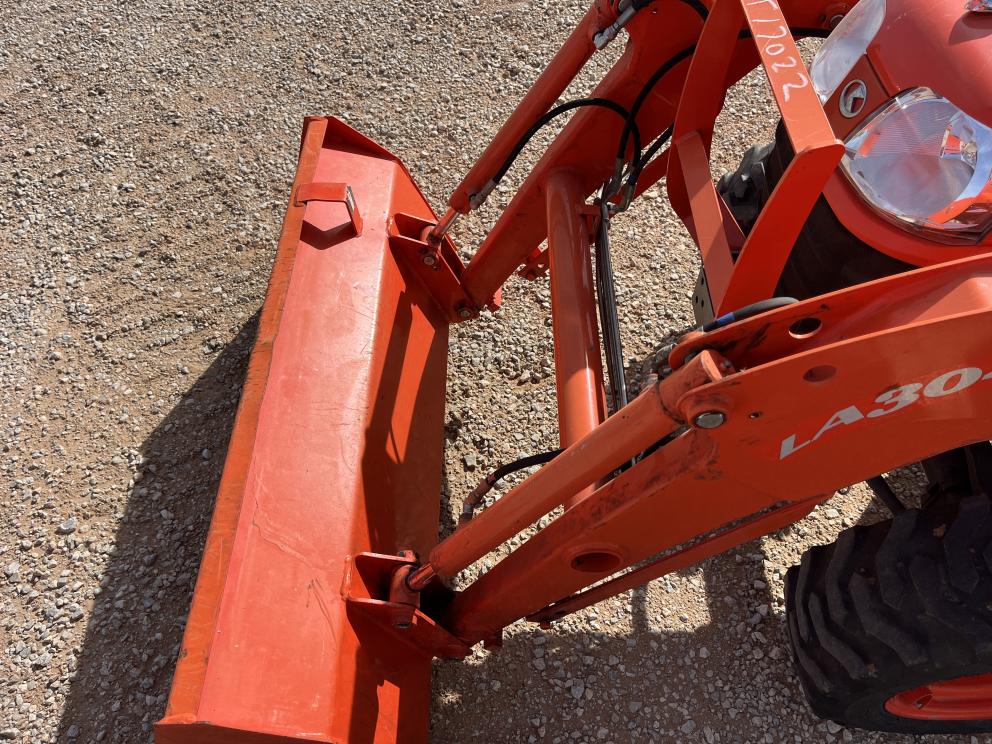 Image for 2015 Kubota B2320HSD