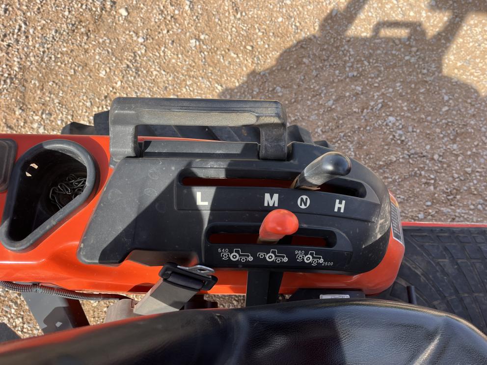 Image for 2015 Kubota B2320HSD