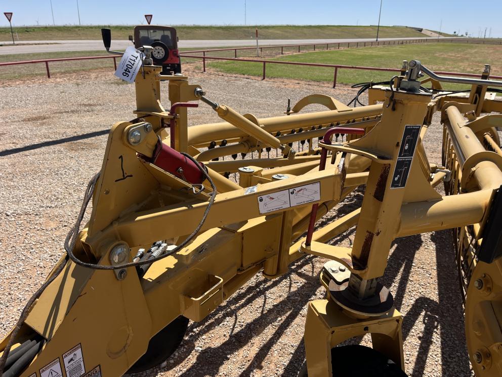 Image for 2012 Vermeer R2300