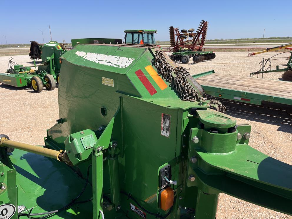 Image for 2022 John Deere R10