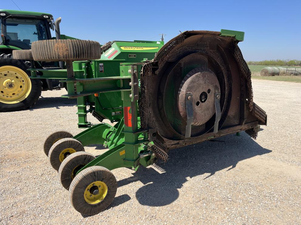 Image for 2021 John Deere R15