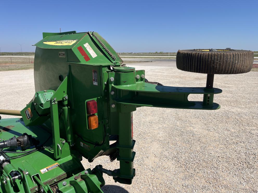 Image for 2021 John Deere R15