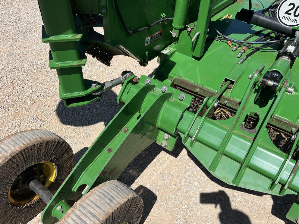 Image for 2021 John Deere R15