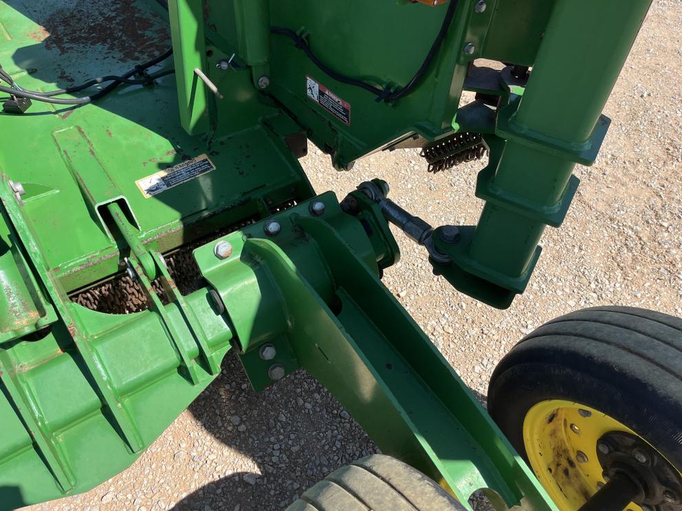 Image for 2019 John Deere R10