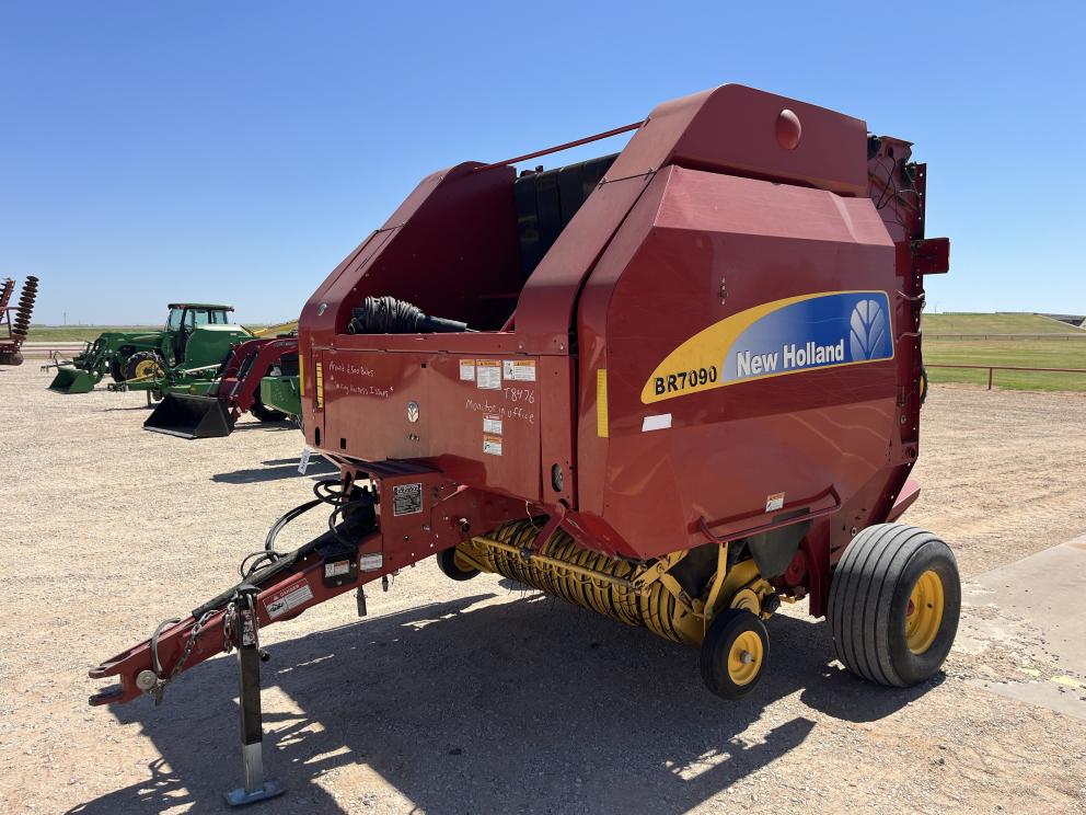 Image for 2007 New Holland BR7090