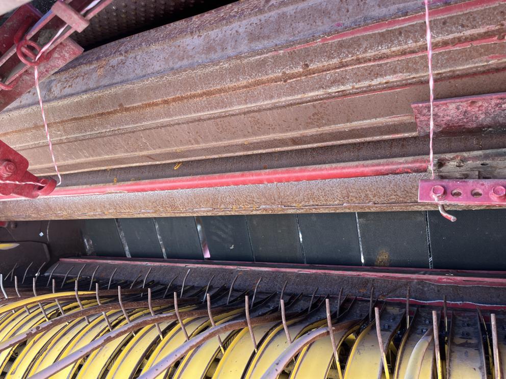 Image for 2007 New Holland BR7090