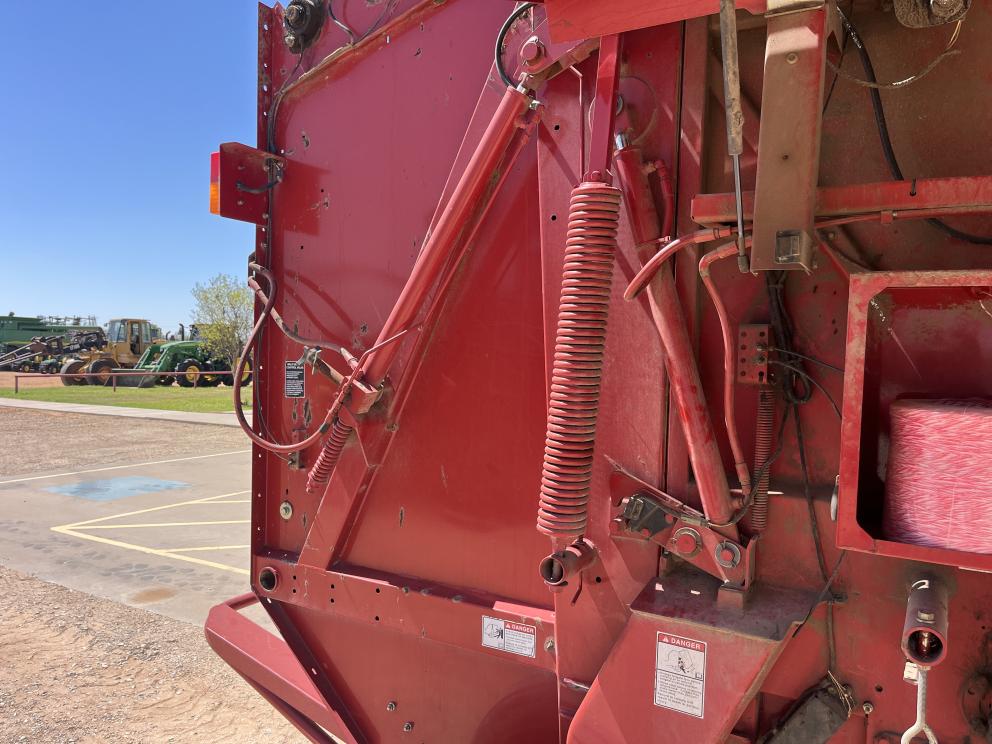 Image for 2007 New Holland BR7090